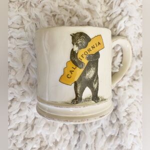 New I Love You California" Bear Hug Mug 3D Bear Cream & Brown Coffee Mug